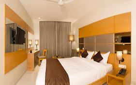 Sri Aadhish Grand Hotel